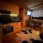 Chalet Szalas Przy Potoku Baciary *